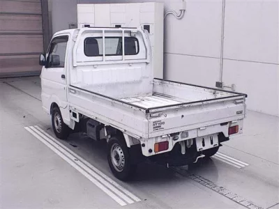 Nissan CLIPPER TRUCK