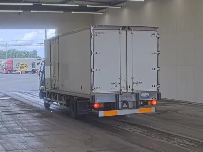 Mitsubishi FUSO FIGHTER