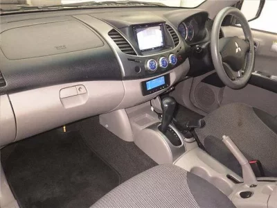 Mitsubishi TRITON