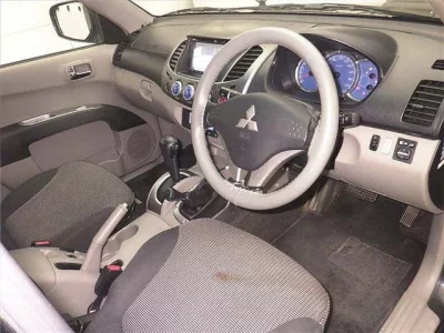 Mitsubishi TRITON