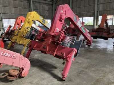 OTHERS UNIC CRANE