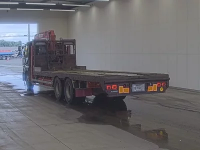 Nissan TRUCK