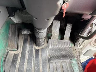 Nissan TRUCK