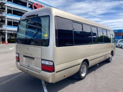 Toyota COASTER