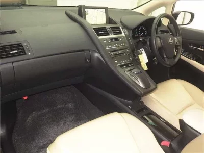 Lexus HS