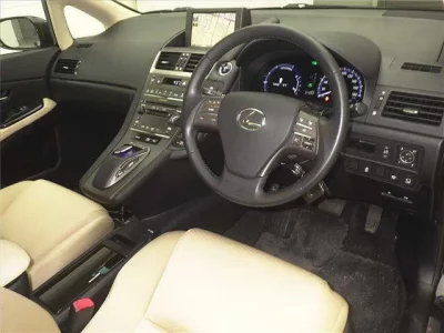 Lexus HS