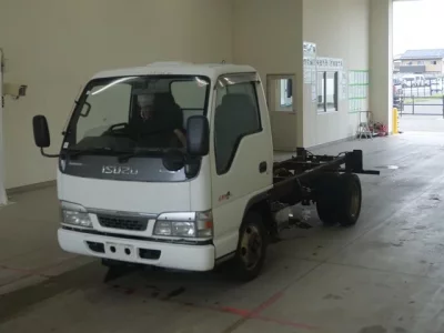 Isuzu ELF