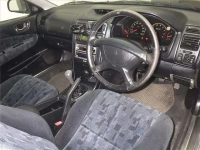 Mitsubishi GALANT