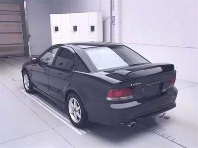 Mitsubishi GALANT