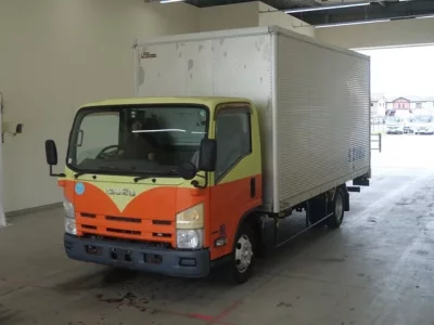 Isuzu ELF