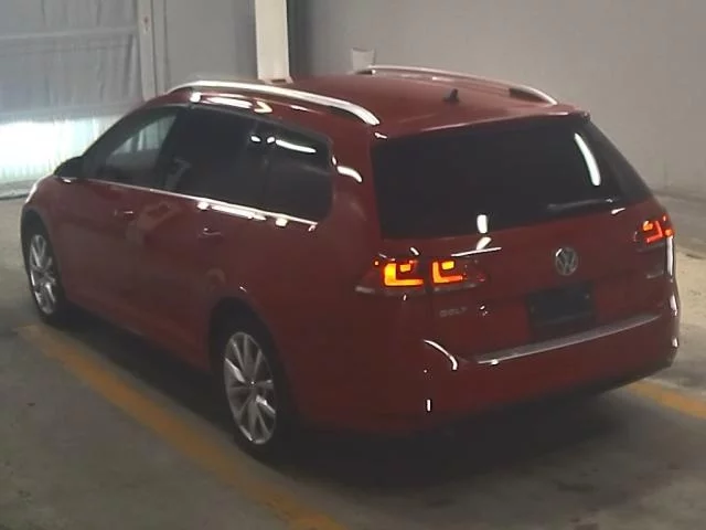 Volkswagen GOLF VARIANT