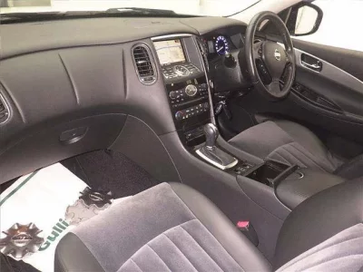 Nissan SKYLINE CROSSOVER