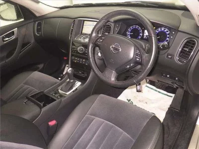 Nissan SKYLINE CROSSOVER