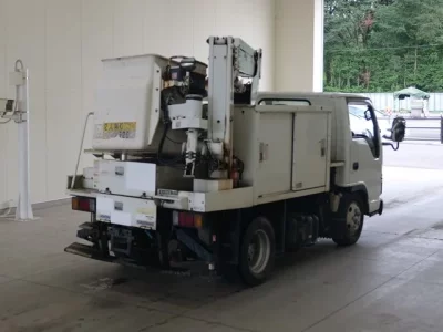 Isuzu ELF