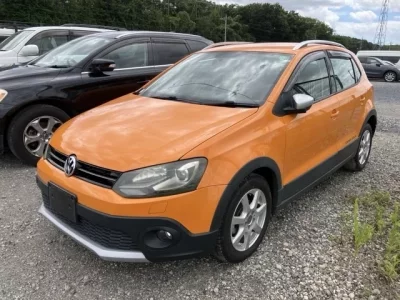 Volkswagen CROSS POLO