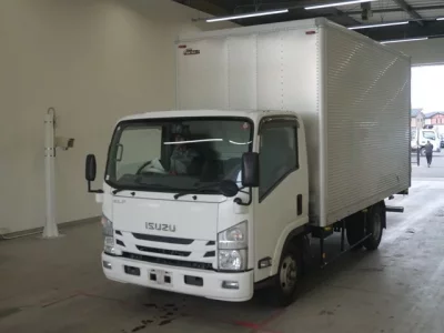 Isuzu ELF