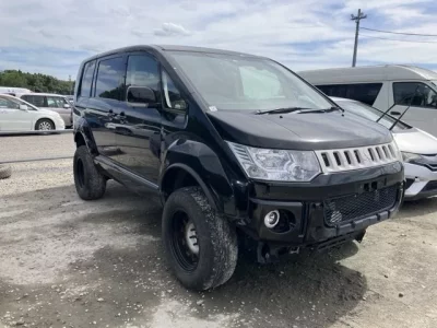 Mitsubishi DELICA D5