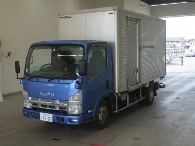 Isuzu ELF