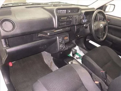 Toyota SUCCEED