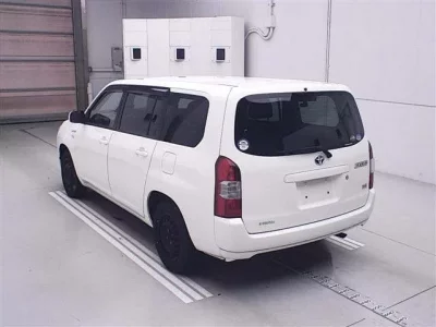Toyota SUCCEED