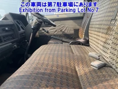 Nissan TRUCK
