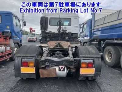 Nissan TRUCK