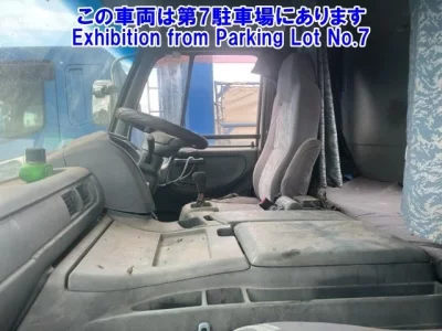 Nissan TRUCK