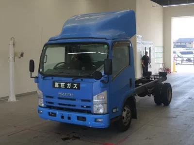 Isuzu ELF