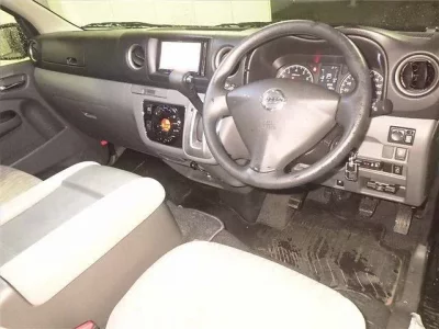 Nissan CARAVAN BUS