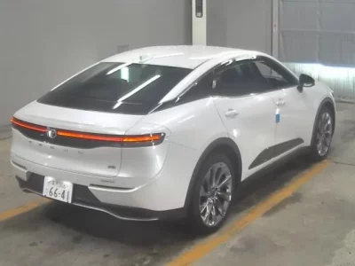 Toyota CROWN CROSSOVER