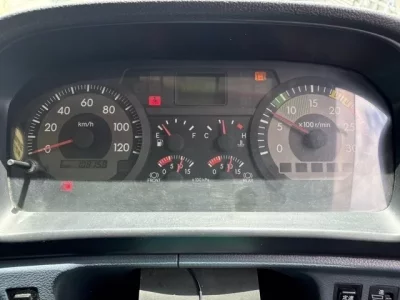 Hino TRUCK
