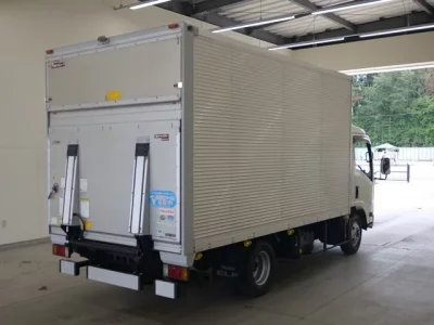 Isuzu ELF