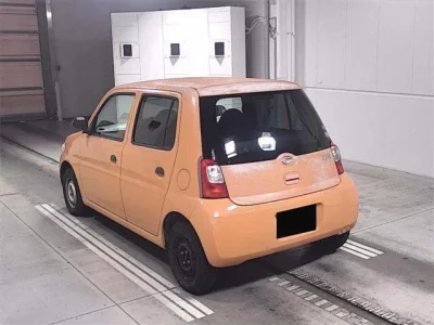 Daihatsu Esse