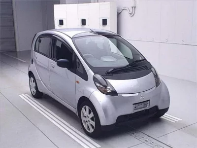 Mitsubishi I