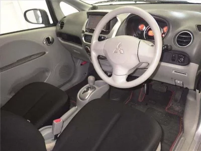 Mitsubishi I