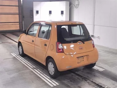 Daihatsu Esse