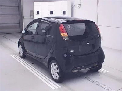 Mitsubishi I