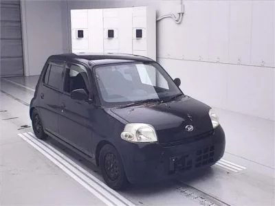 Daihatsu Esse
