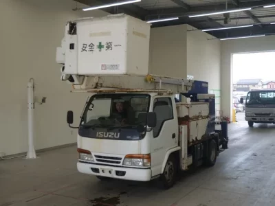 Isuzu ELF