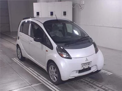 Mitsubishi I