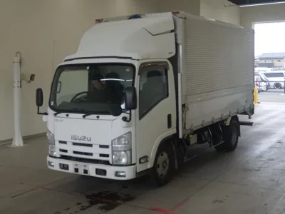 Isuzu ELF