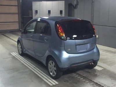 Mitsubishi I