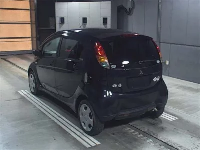 Mitsubishi I