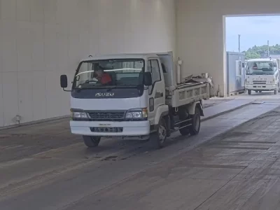 Isuzu JUSTON