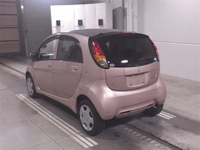 Mitsubishi I