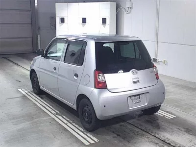 Daihatsu Esse