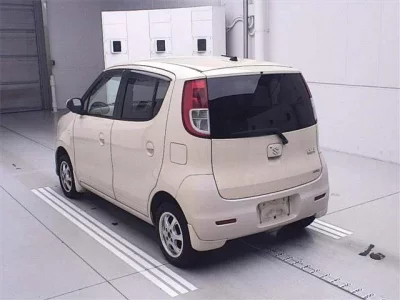 Suzuki MRWAGON