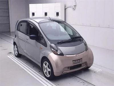 Mitsubishi I