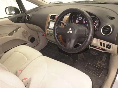 Mitsubishi COLT PLUS