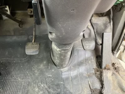 Nissan TRUCK